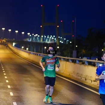Runner Photo 9143958