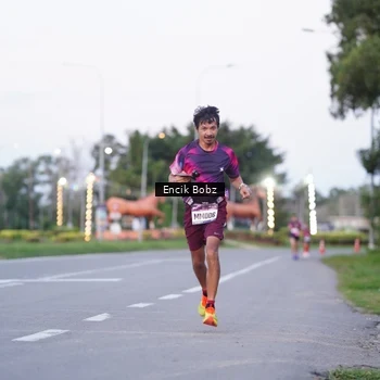 Runner Photo 9143962
