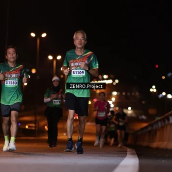 Runner Photo 9143984