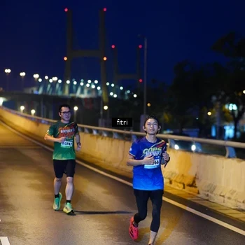Runner Photo 9143993