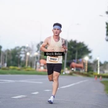 Runner Photo 9144202