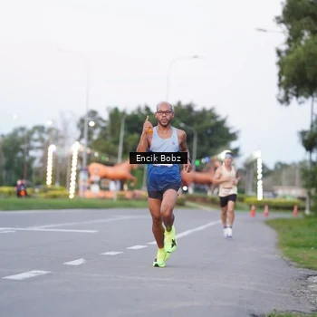 Runner Photo 9144223
