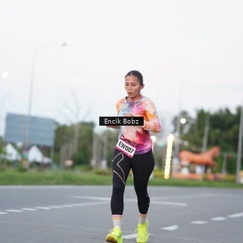 Runner Photo 9144262