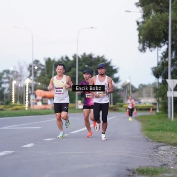 Runner Photo 9144287