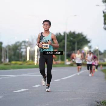 Runner Photo 9144306