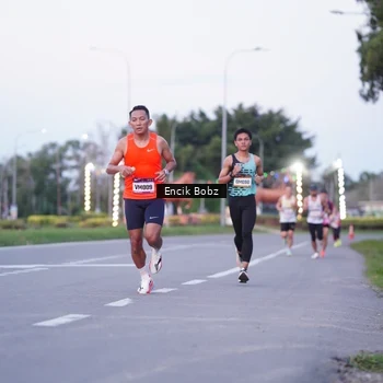 Runner Photo 9144331