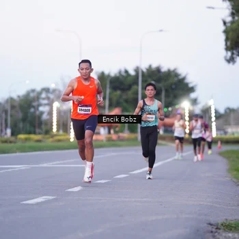 Runner Photo 9144358