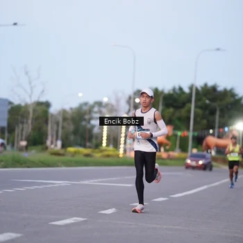 Runner Photo 9144964