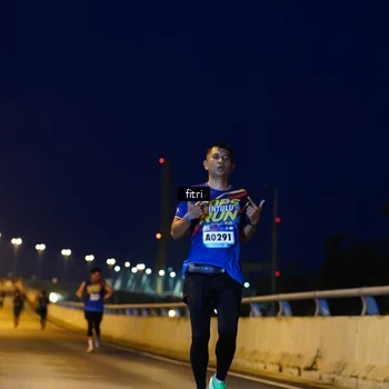 Runner Photo 9145018
