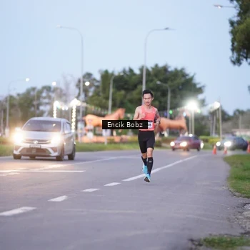 Runner Photo 9145025