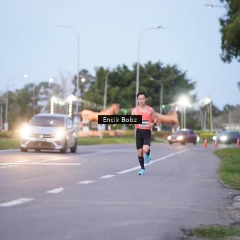 Runner Photo 9145040