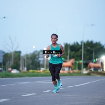 Runner Photo 9145052