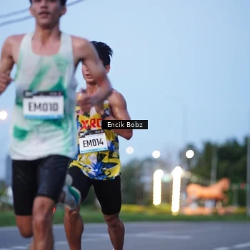 Runner Photo 9145068