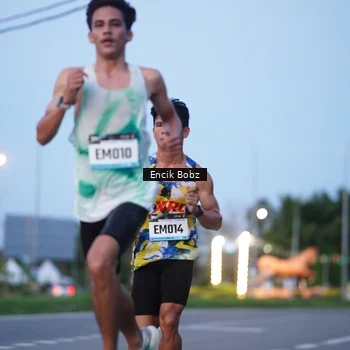 Runner Photo 9145069