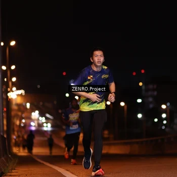 Runner Photo 9145076