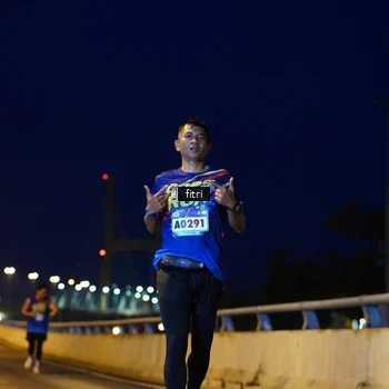 Runner Photo 9145084
