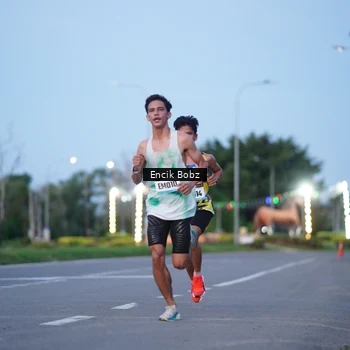 Runner Photo 9145110