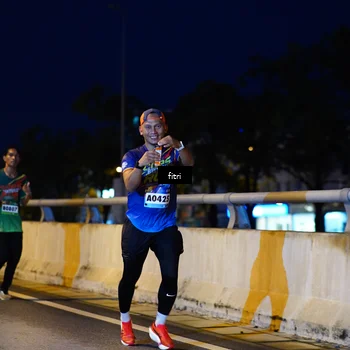 Runner Photo 9145375