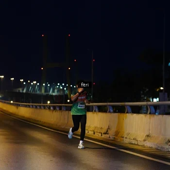 Runner Photo 9145484
