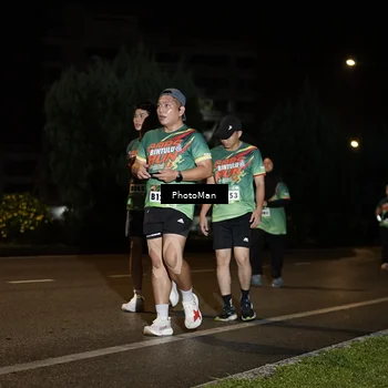 Runner Photo 9145948
