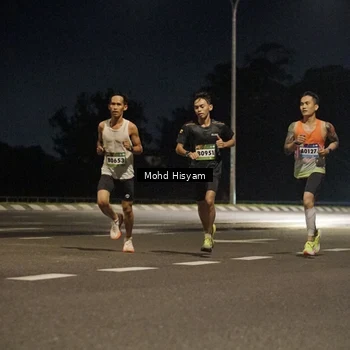 Runner Photo 9146001