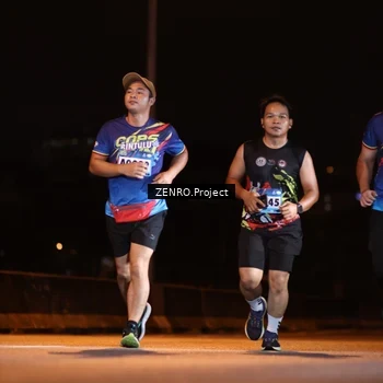 Runner Photo 9146060