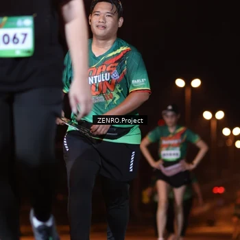 Runner Photo 9148336