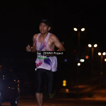 Runner Photo 9148443