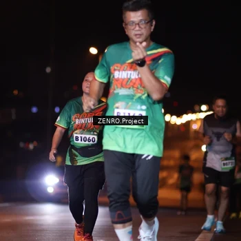 Runner Photo 9148689