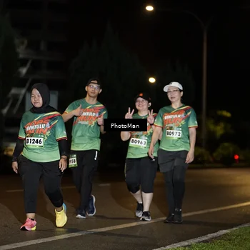 Runner Photo 9148925