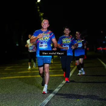 Runner Photo 9150633