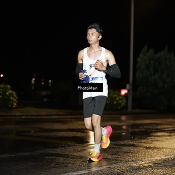 Runner Photo 9151639
