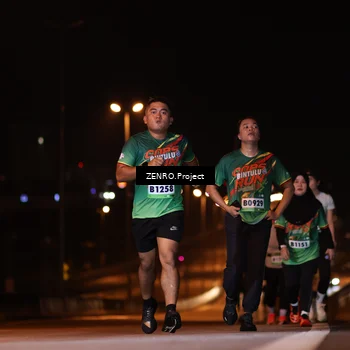 Runner Photo 9151798