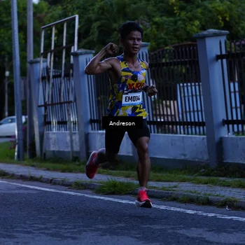 Runner Photo 9151949