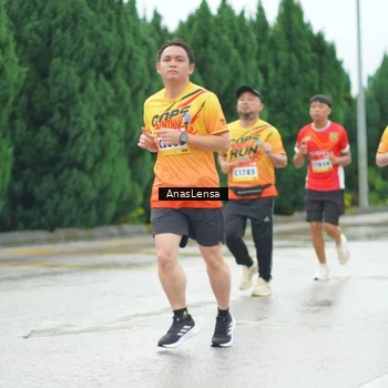 Runner Photo 9152257