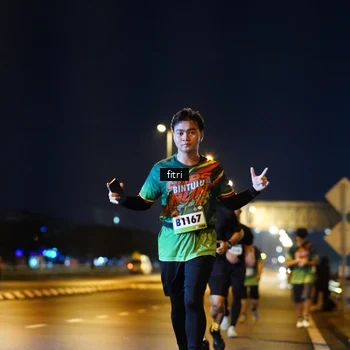 Runner Photo 9152600