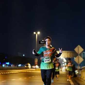 Runner Photo 9152635