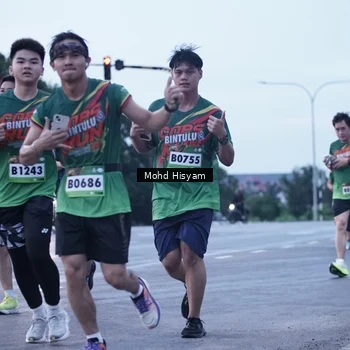 Runner Photo 9152900