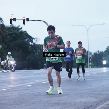 Runner Photo 9152914