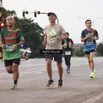 Runner Photo 9153047