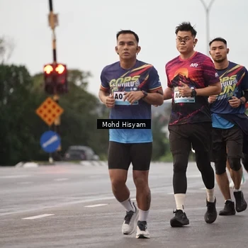 Runner Photo 9153115