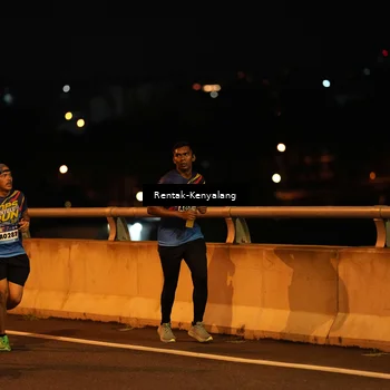 Runner Photo 9153845