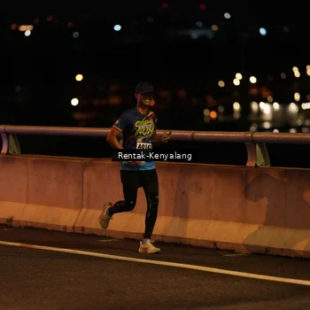 Runner Photo 9154075