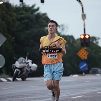 Runner Photo 9154198