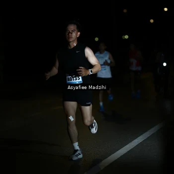 Runner Photo 9154199