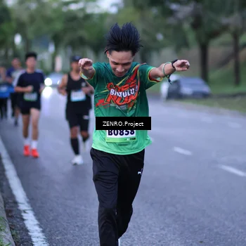 Runner Photo 9154400