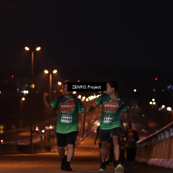 Runner Photo 9154600
