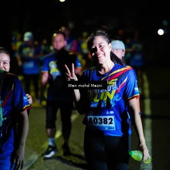 Runner Photo 9155005