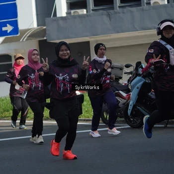 Runner Photo 9155038