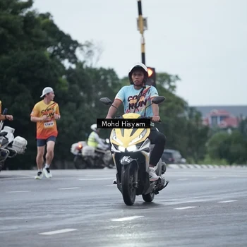 Runner Photo 9155065